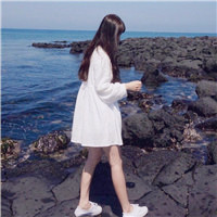 俏皮长发美女头像，让你的头像来彰显女人魅力