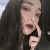 很妖艳的女生头像,长发神秘又娇媚的美女