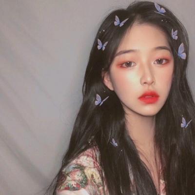 女生伤感心碎的头像，爱只是是我一辈子的记忆