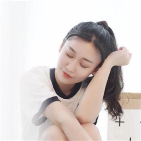 清新青春女生头像，长发时尚特别的有气质的