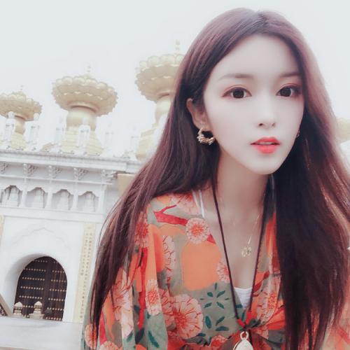 侧颜长发图片头像真实美女头像，喜欢用上何必念念不忘