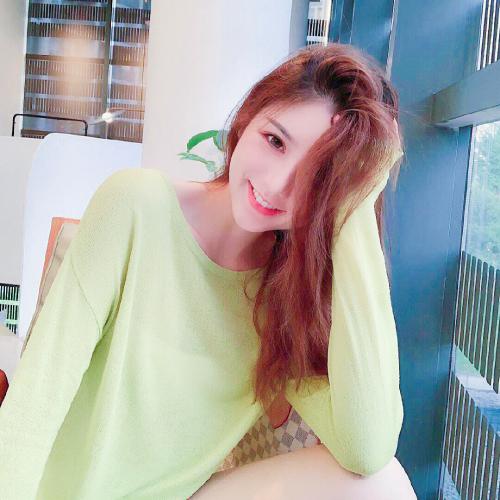 侧颜长发图片头像真实美女头像，喜欢用上何必念念不忘