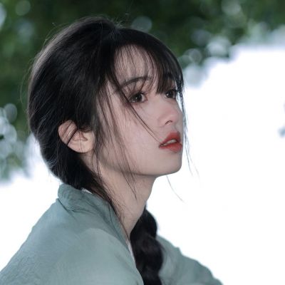 女生头像长发唯美侧脸头像，肤白貌美的小仙女