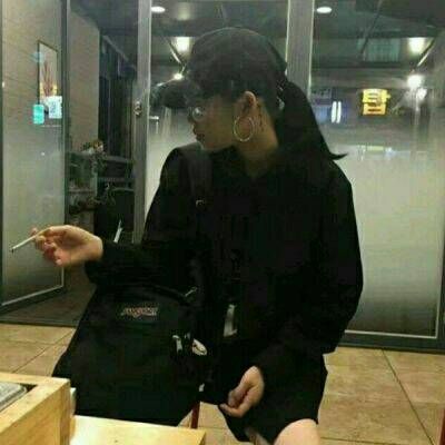 2022气质美女长发头像女生图片，随随便便的被喜欢