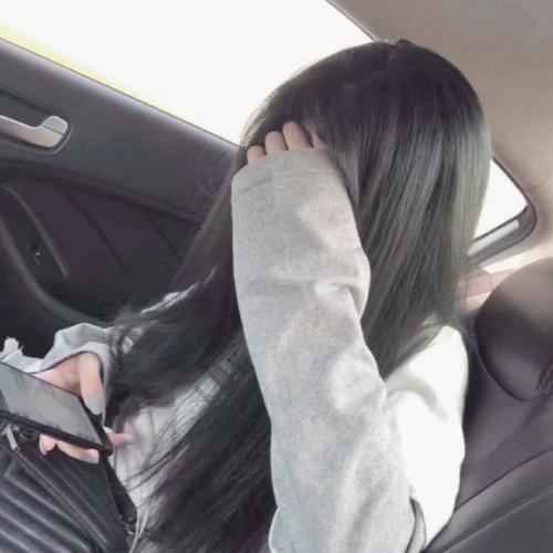 甜蜜女生头像，散发浓郁的清新与温馨