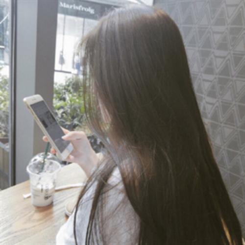 美女头像生活照图片，让人感到十分舒适和温馨
