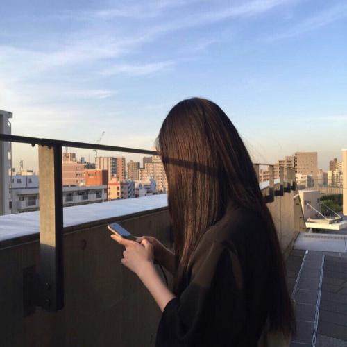 女生头像唯美高冷可爱，出众的外貌往往给人一种自信