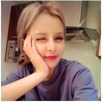 随性大方的欧美潮流女生头像,露出女人别具一格的气质感