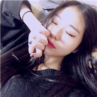 女生潮流气质风头像图片,有搞怪的,有戴眼镜的