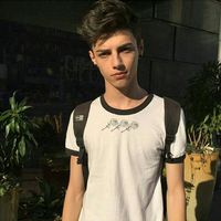 头像男欧美范成熟男人,有个人爱你很久