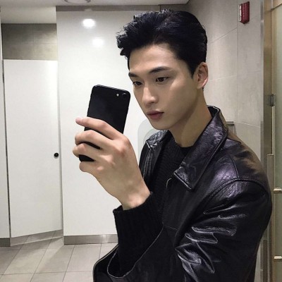 qq男生头像2019潮流 凡事还是要靠己!