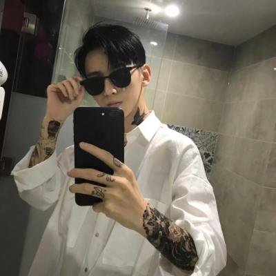 qq男生头像2019潮流 凡事还是要靠己!