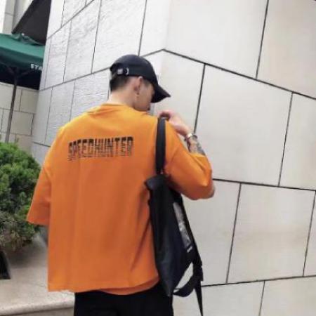 黄颜色头像男 穿黄颜色衣服的男生头像图片