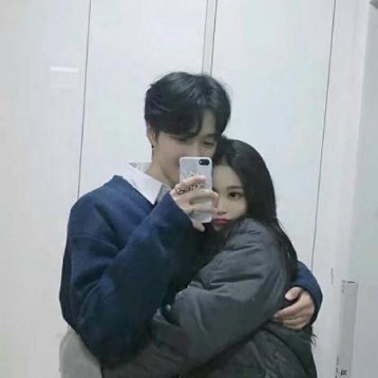 潮男潮女情侣头像，青春是一场美丽的游戏