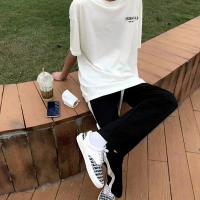 经典组合高冷男生头像16P，半身加露脸等你来