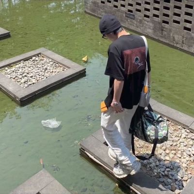 头像男生2021最火，快乐不是永恒的