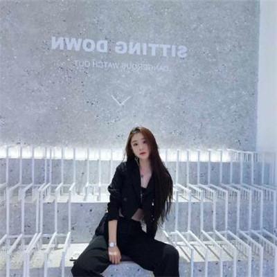 时尚潮流情侣头像图片 爱情让自己忘记悲伤