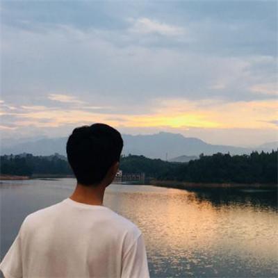 时尚潮流情侣头像图片 爱情让自己忘记悲伤