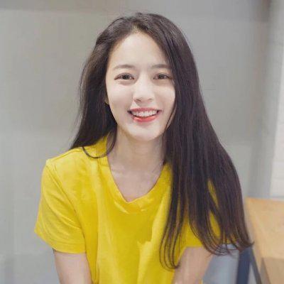 清纯好看抖音网红照片女生头像，气质是一种无形的美