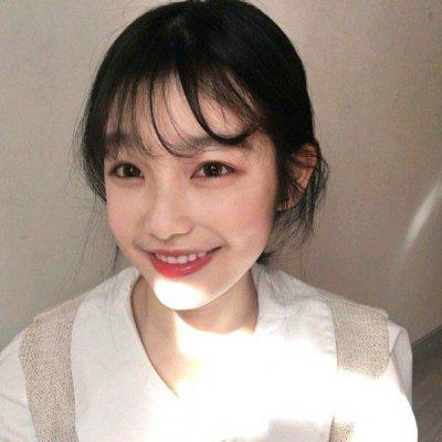 清纯好看抖音网红照片女生头像，气质是一种无形的美