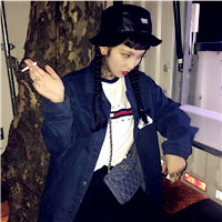 抽烟女人不一定是孤独的,也有可能是幸福的