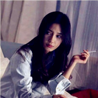 无人能比的霸气头像女生超拽冷酷抽烟图片