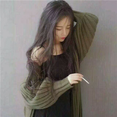 快手头像女生霸气抽烟，最流行的快手社会头像女