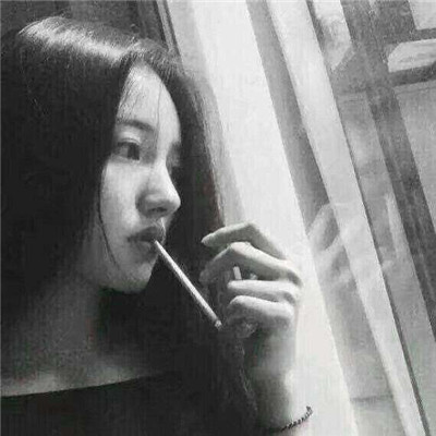 快手头像女生霸气抽烟，最流行的快手社会头像女