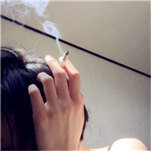 抽烟的男生头像 有伤感的,有冷酷的,也有霸气十足的