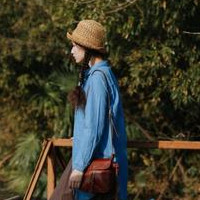 文艺复古女生头像,心中随忧愁散落一地,安静点吧