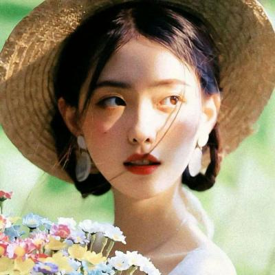 很有气质特别有质感的唯美复古女生头像