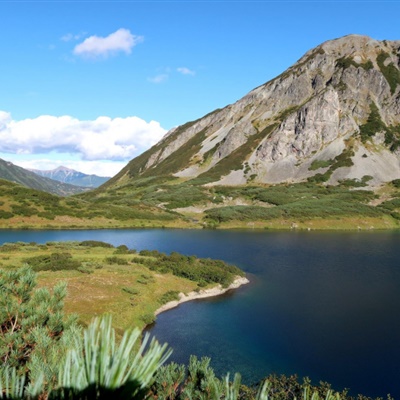 高清秀美的山川湖泊风景微信头像图片