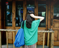 唯美阳光意境女生头像空间头像 女生 意境_充满自信(可爱迷人)