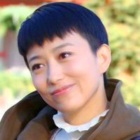 著名青年演员丁柳元甜美头像_中国最具全面的年轻女演员之一