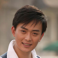中国著名男演员黄海冰帅气头像_以饰演武侠小生出名