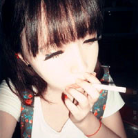 女生吸烟qq头像,来一支香烟解解我们的郁闷吧