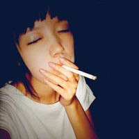 女生吸烟qq头像,来一支香烟解解我们的郁闷吧