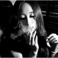 女生吸烟qq头像,来一支香烟解解我们的郁闷吧