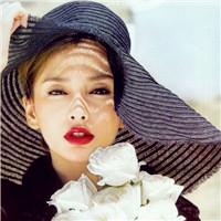 个性比较拽红唇猛女头像,有一股女汉子的味道吧