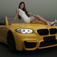 宝马M5改装车美女模特QQ头像图片