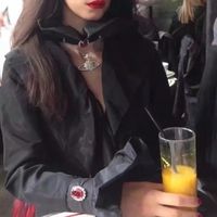 霸气社会姐头像,爱上烟酒红唇纹身的女人