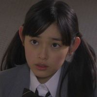 2018非主流女生头像 戴帽子的,喝咖啡的