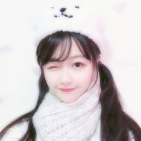 2018非主流女生头像 戴帽子的,喝咖啡的