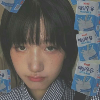 时尚女生头像，全部是暗色调也有喜欢的