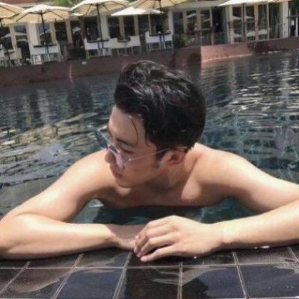 超帅的男生头像抖音，时间掩埋一切抖音中消磨时间