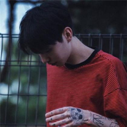 超帅的男生头像抖音，时间掩埋一切抖音中消磨时间