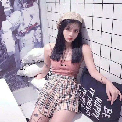 个性非主流性感美女头像，走在前沿的时尚美女