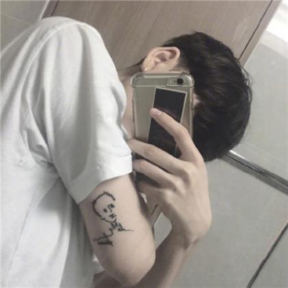 快手头像男生社会人，好坏与你无关喜欢就好