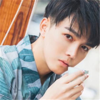 帅哥暖男头像真人，夏天的小清新男生提前享用吧
