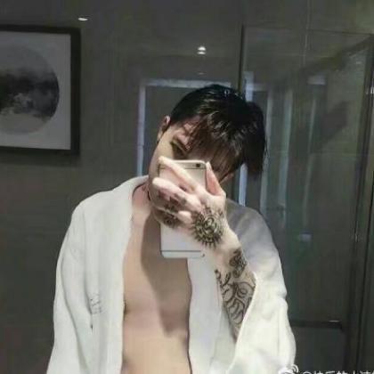 qq霸气纹身头像男生社会人，超拽轻狂把气质养起来